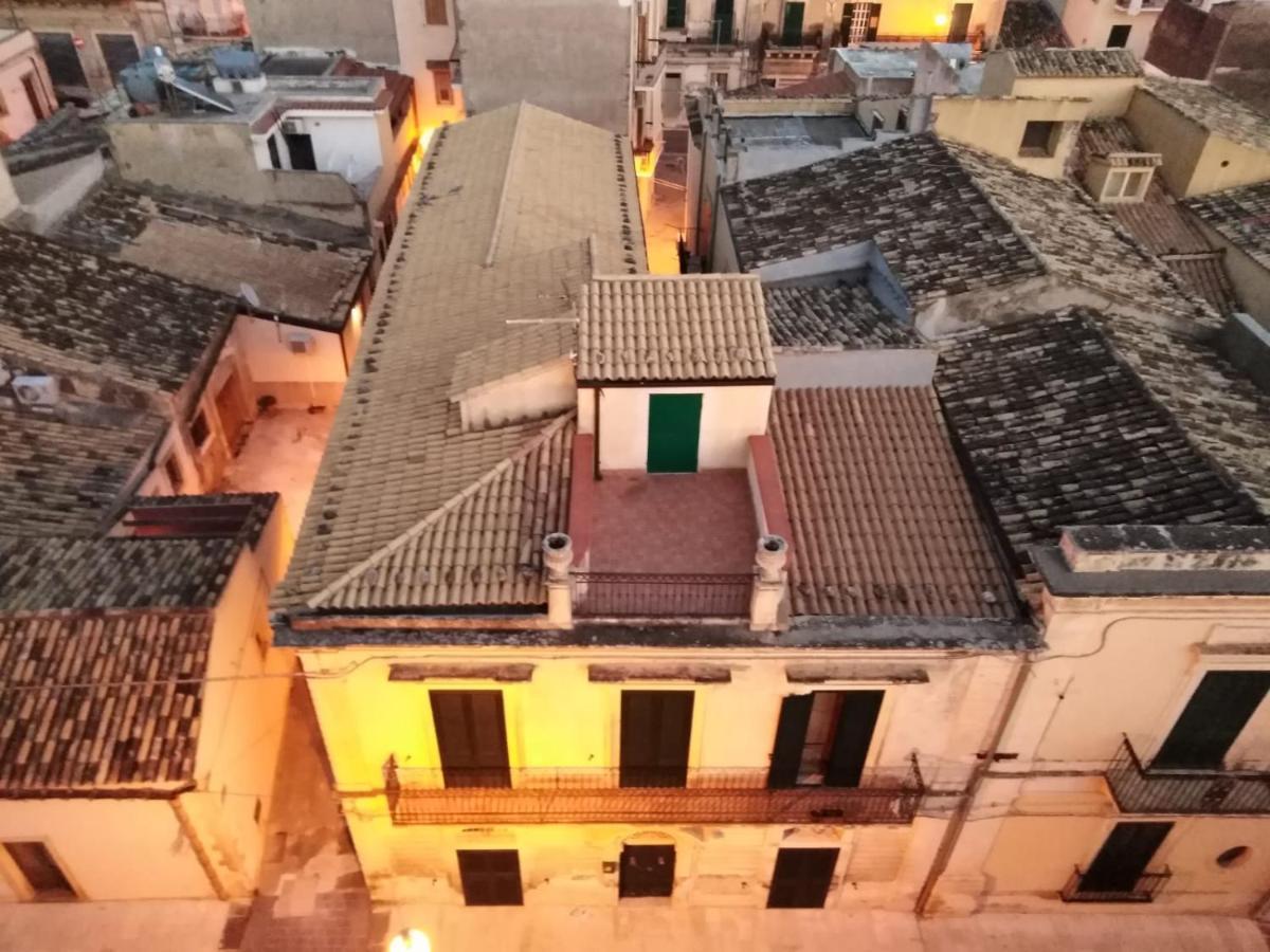Cataldi'S Rooms Noto Exterior foto